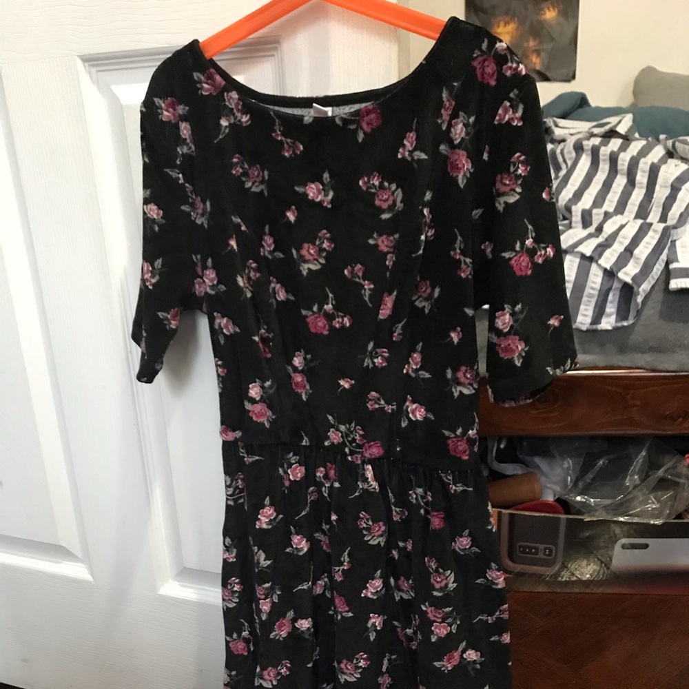 Flowery Velvet Dress